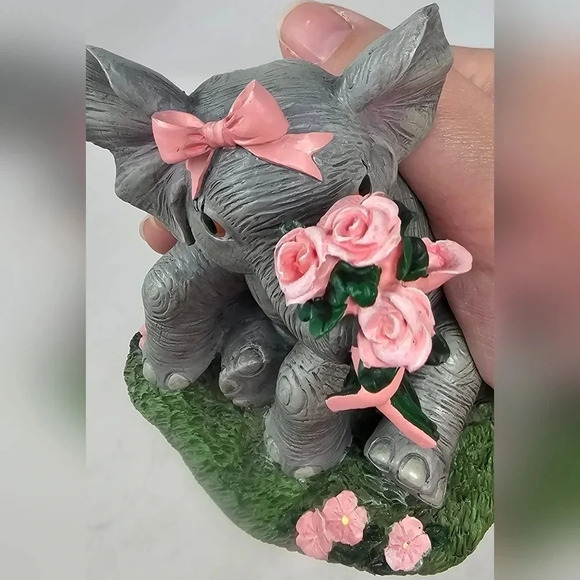 Trunk Full Of Hope Collection Elephant Figurine "A Trunk Full Of Caring" #3091A - Picture 5 of 11